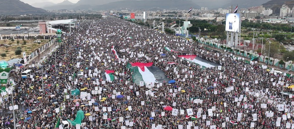 مظاهرات في مدن يمنية دعما لغزة وتنديدا بالعدوان الأمريكي على المحافظات الشمالية والغربية 